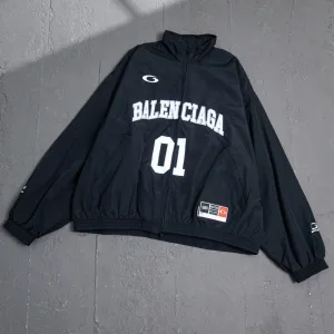 Balenciaga jacka replika lyx svart polyester broderad tryckt version dragkedja