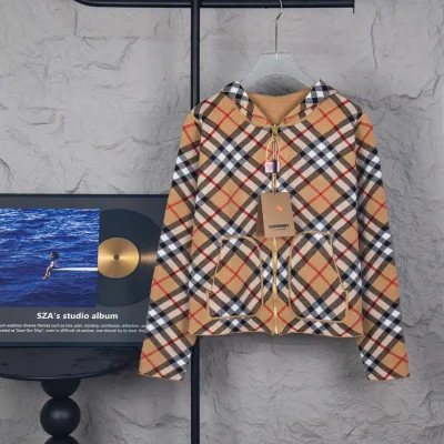 Burberry Jacka replika lyx Ull Cashmere Randig Logo Of Check