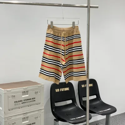 Burberry Shorts replika lyxiga Khaki Knit By Is Of Xl