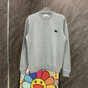 Burberry Sweatshirt replika lyxig grå bomullsbroderad logotyp Standardlager