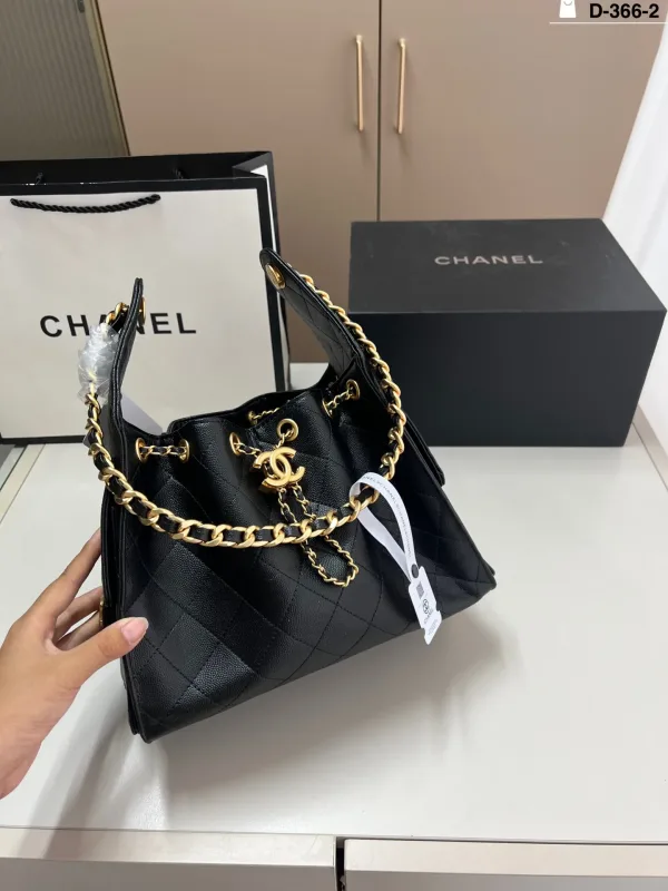 Chanel Casual Wear Replik Luxus It Hippie Unterarm Tote Looks
