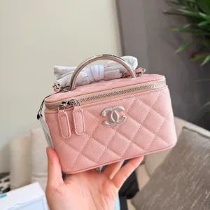 Chanel Kosmetiktasche Replik Luxus Schwarz Silber Kalbsleder Es versteckt