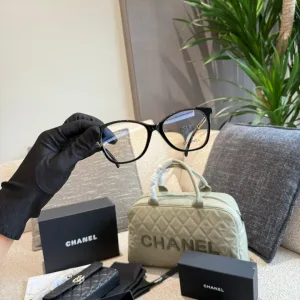 Chanel-Brille Replik Luxus Schwarz Make-up Diese stilvollen kostenlosen Spiegel