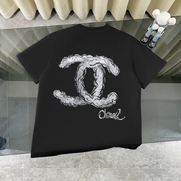 Chanel kortärmad replika lyxig vit svart bomullströja logotyp