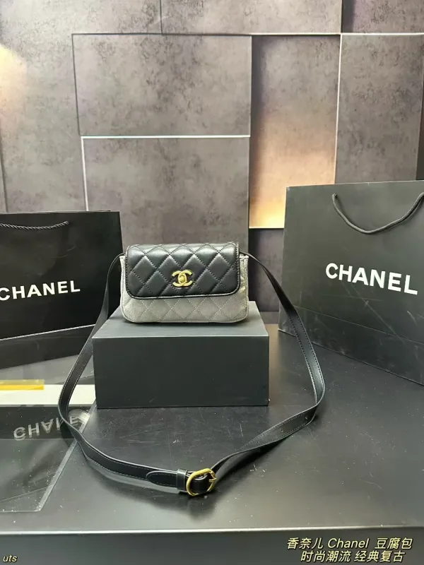 Chanel Dam Bälte replika lyx Mocka Läder Vintage Patchwork Väska
