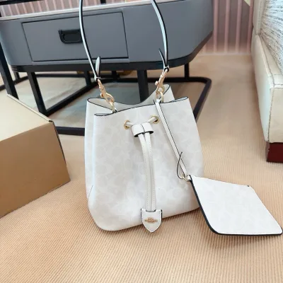 Coach Bucket Bag Replik 1:1 Geschenkbox Verpackung Rowan Kordelzug