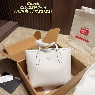 Coach Sweater Replika Super Klon Is It Bag Or Wear