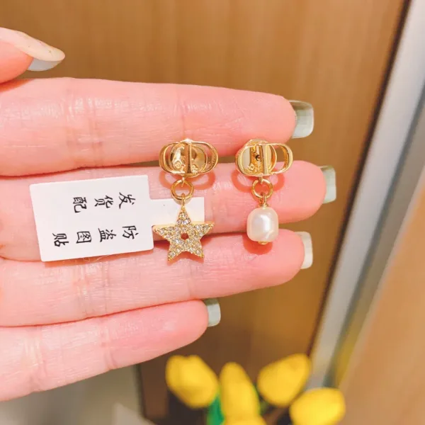 Dior ??rh?¡èngen replika lyx