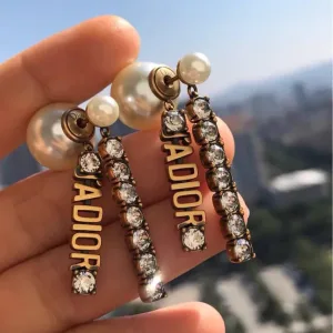 Dior ??rh?¡èngen replika lyx 1:1
