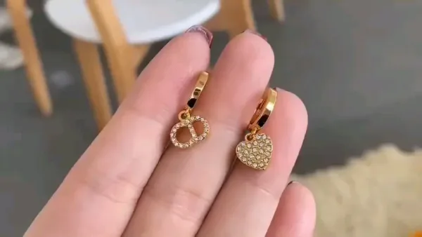 Dior ??rh?¡èngen replika lyx