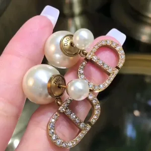 Dior ??rh?¡èngen replika lyx