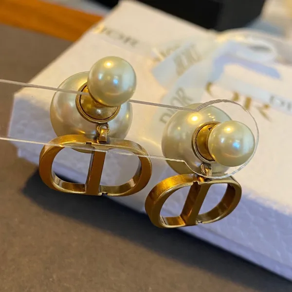 Dior ??rh?¡èngen replika lyx