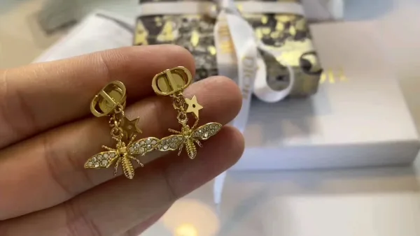Dior ??rh?¡èngen replika lyx
