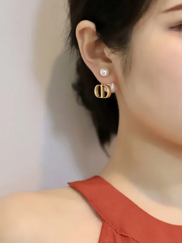 Dior ??rh?¡èngen replika lyx