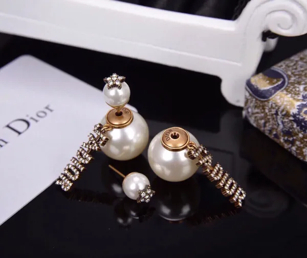 Dior ??rh?¡èngen replika lyx
