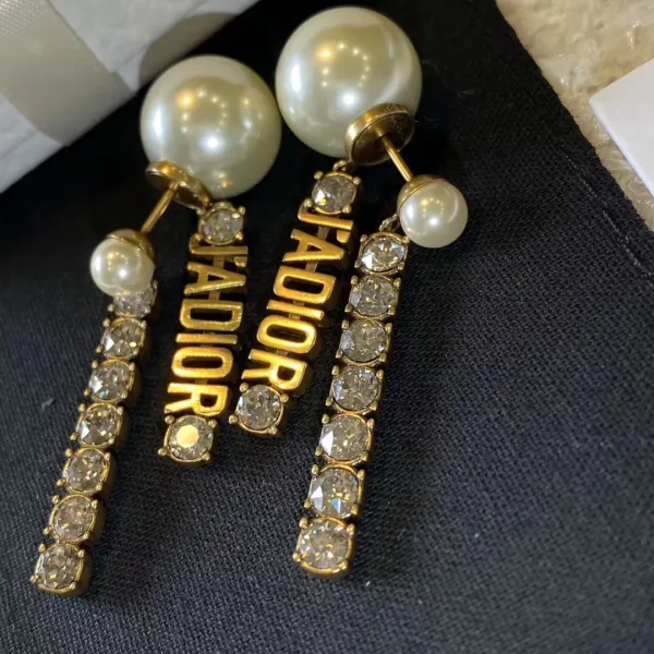 Dior ??rh?¡èngen replika lyx
