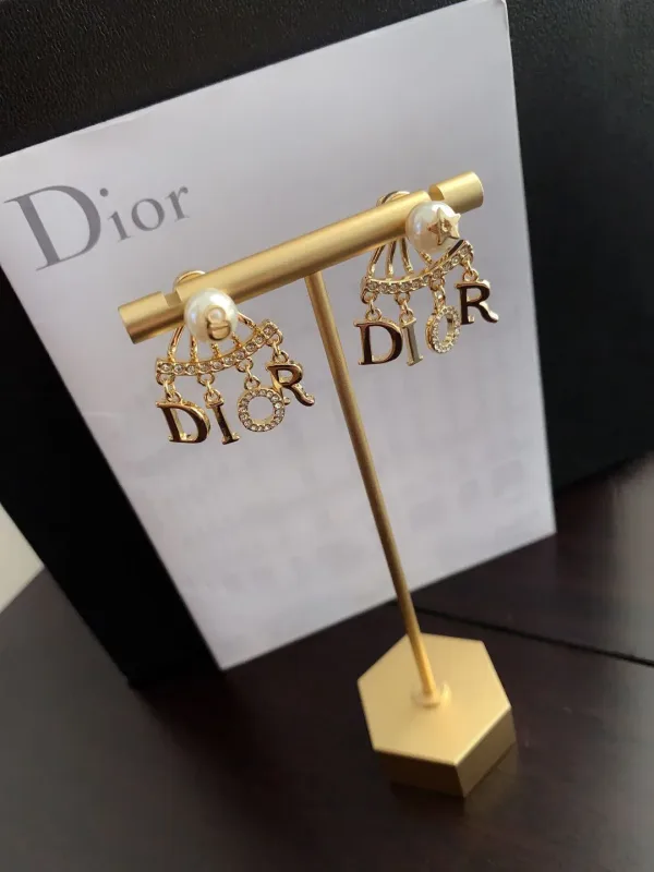Dior ??rh?¡èngen replika lyx