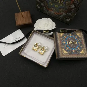 Dior ??rh?¡èngen replika lyx