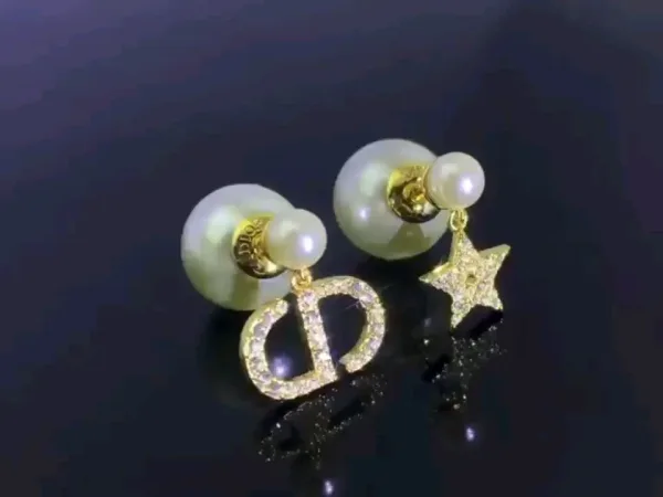 Dior ??rh?¡èngen replika lyx