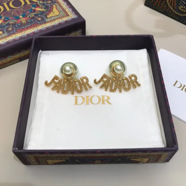 Dior ??rh?¡èngen replika lyx
