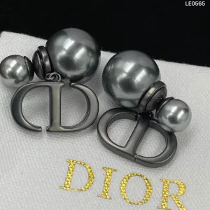 Dior ??rh?¡èngen replika lyx