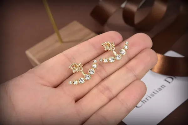 Dior ??rh?¡èngen replika lyx