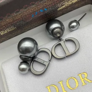 Dior ??rh?¡èngen replika lyx
