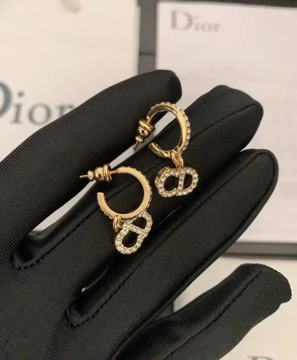 Dior ??rh?¡èngen replika lyx