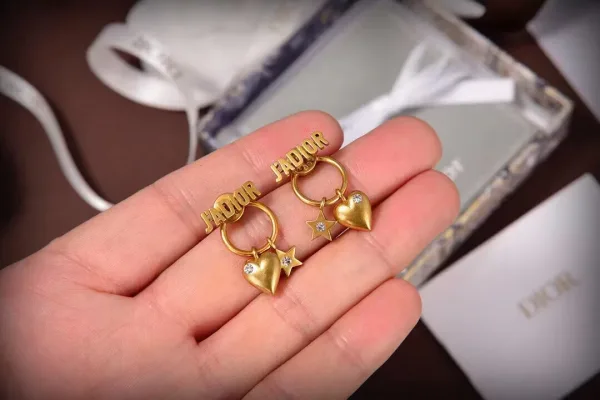 Dior ??rh?¡èngen replika lyx