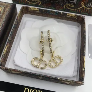 Dior ??rh?¡èngen replika lyx