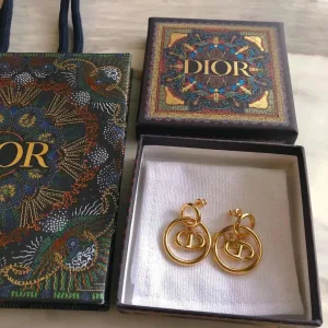 Dior ??rh?¡èngen replika lyx