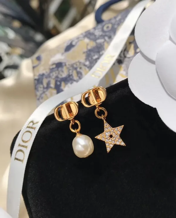 Dior ??rh?¡èngen replika lyx