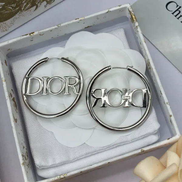 Dior ??rh?¡èngen replika lyx