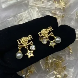 Dior ??rh?¡èngen replika lyx
