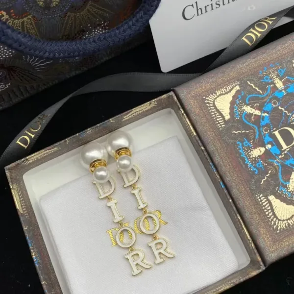 Dior ??rh?¡èngen replika lyx