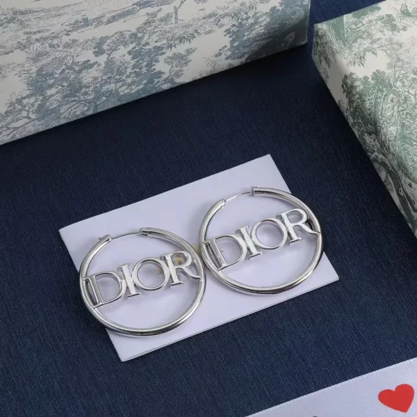 Dior ??rh?¡èngen replika lyx