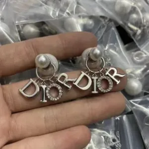 Dior ??rh?¡èngen replika lyx