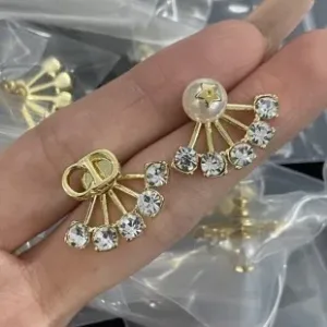 Dior ??rh?¡èngen replika lyx
