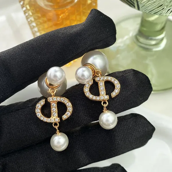 Dior ??rh?¡èngen replika lyx