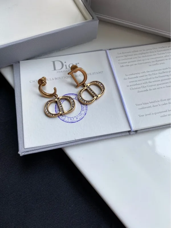 Dior ??rh?¡èngen replika lyx