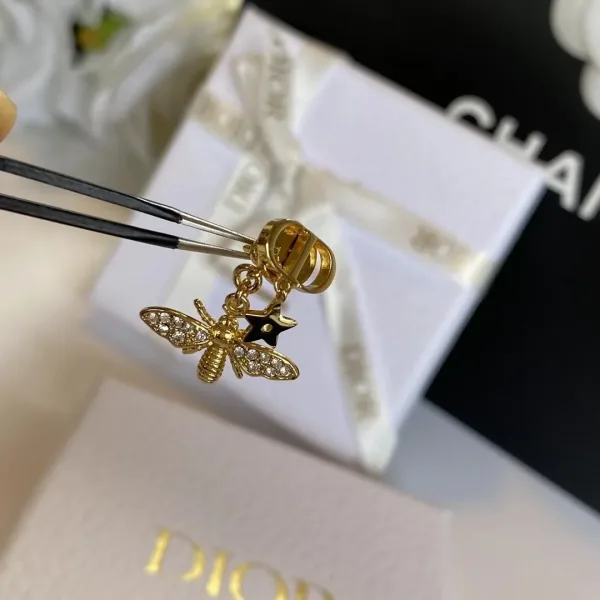Dior ??rh?¡èngen replika lyx