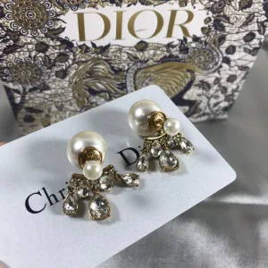 Dior ??rh?¡èngen replika lyx