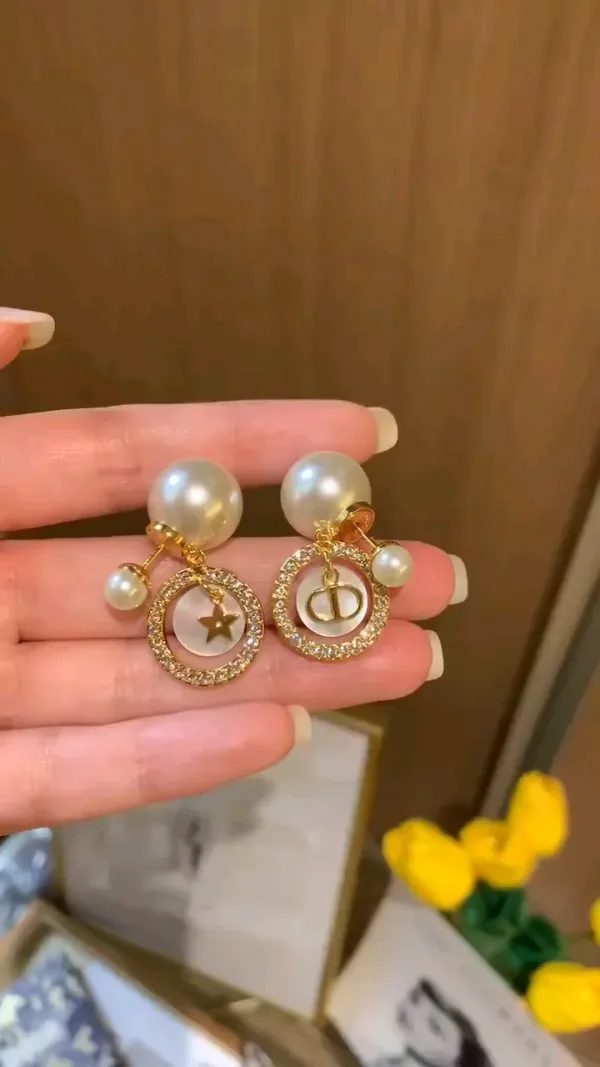Dior ??rh?¡èngen replika lyx