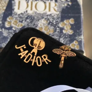 Dior ??rh?¡èngen replika lyx Bee Asymmetrisk