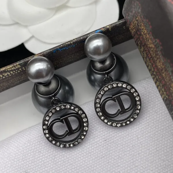 Dior ??rh?¡èngen replika lyx svart Stud