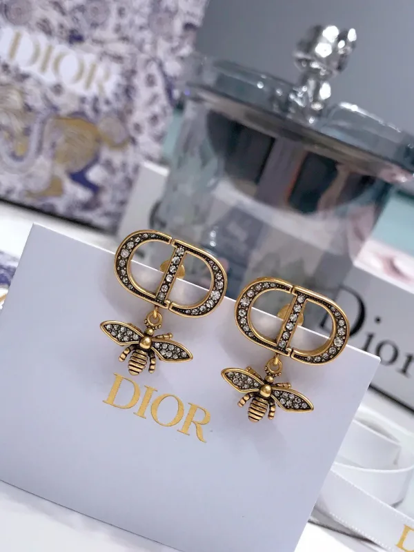 Dior ??rh?¡èngen replika lyx Cd Bee Stud
