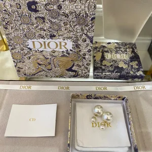 Dior ??rh?¡èngen replika lyx Stor liten p?¡èrla