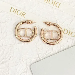 Dior ??rh?¡èngen replika lyx Logo Chic kod S?¡èljer nu tillg?¡ènglig