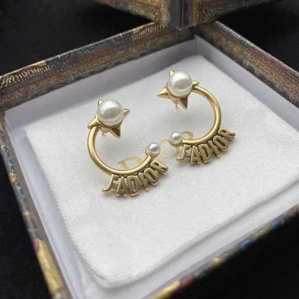 Dior ??rh?¡èngen replika lyxig Pearl Half Hoop