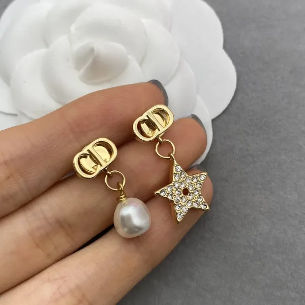 Dior ??rh?¡èngen replika lyx Pearl Star Uts??kt utf??rande End Texture